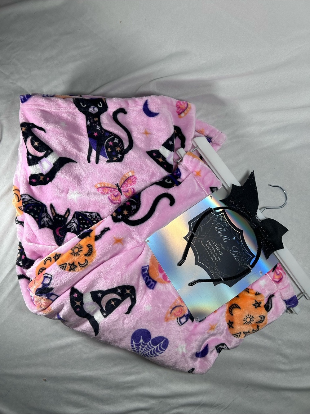 NEW Bella Lux Halloween Pink Kids Throw Blanket & Bat Wing Headband 2 Piece Set - Picture 8 of 10